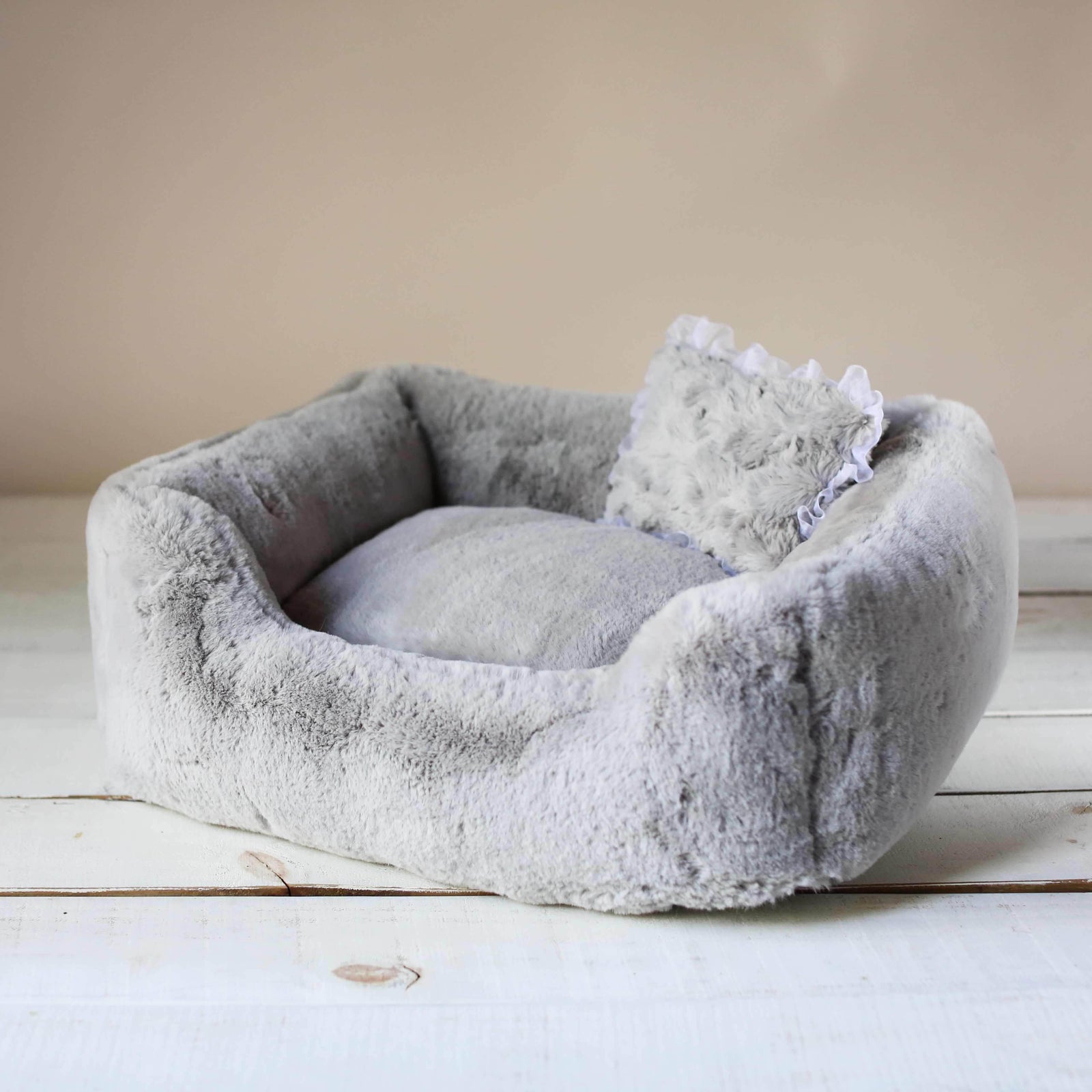 Hello Doggie Divine Dog Bed - Grey